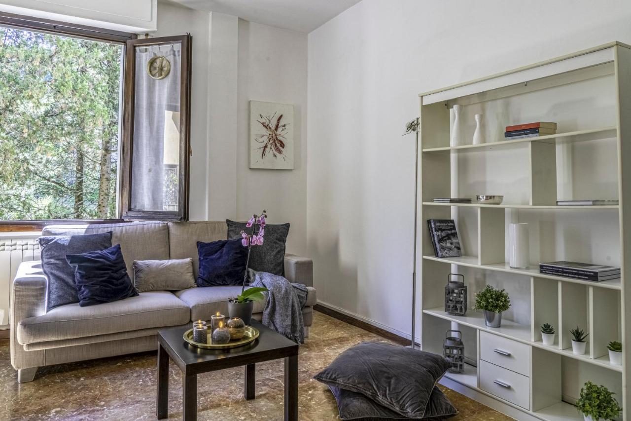 Cozy Roman Apartment With Parking Флоренция Екстериор снимка