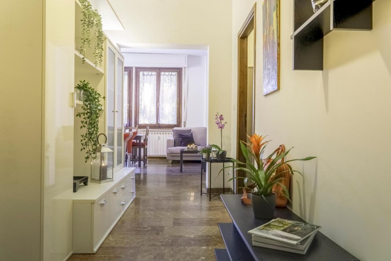 Cozy Roman Apartment With Parking Флоренция Екстериор снимка